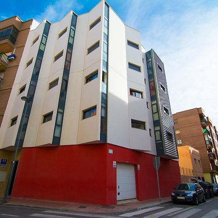 Apartamentos 16:9 Playa Suites อัลเมรีอา ภายนอก รูปภาพ