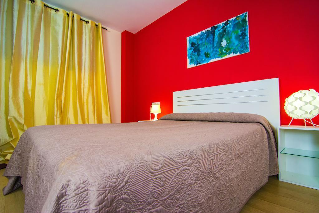 Apartamentos 16:9 Playa Suites อัลเมรีอา ภายนอก รูปภาพ