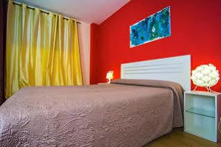 Apartamentos 16:9 Playa Suites อัลเมรีอา ภายนอก รูปภาพ