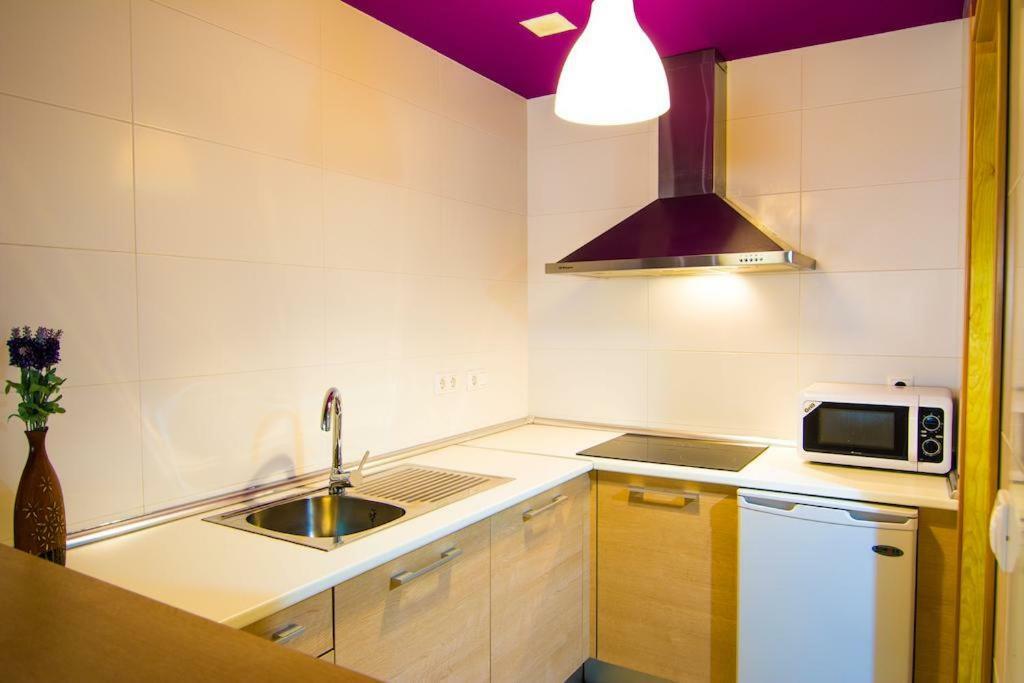 Apartamentos 16:9 Playa Suites อัลเมรีอา ภายนอก รูปภาพ